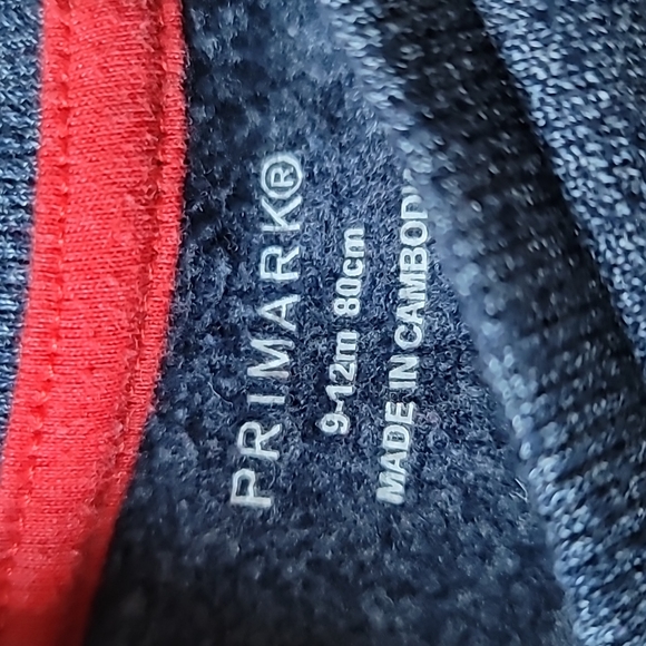 PRIMARK | Retro style sweatshirt | 9M - Picture 2 of 3